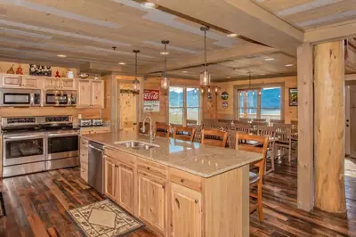 Smoky Mountain Vacation Cabin Kitchen