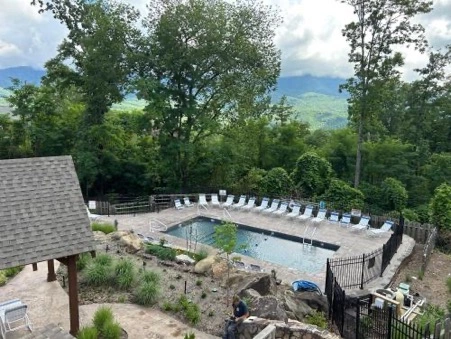 Gatlinburg Country High Life