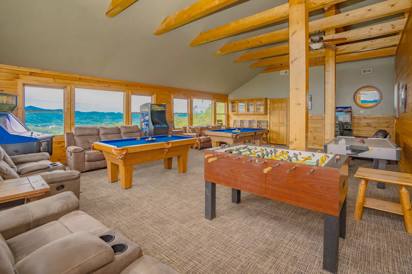 CrestView Lodge