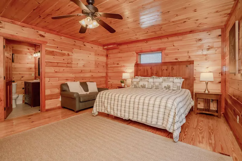 Amazing Adventure Lodge