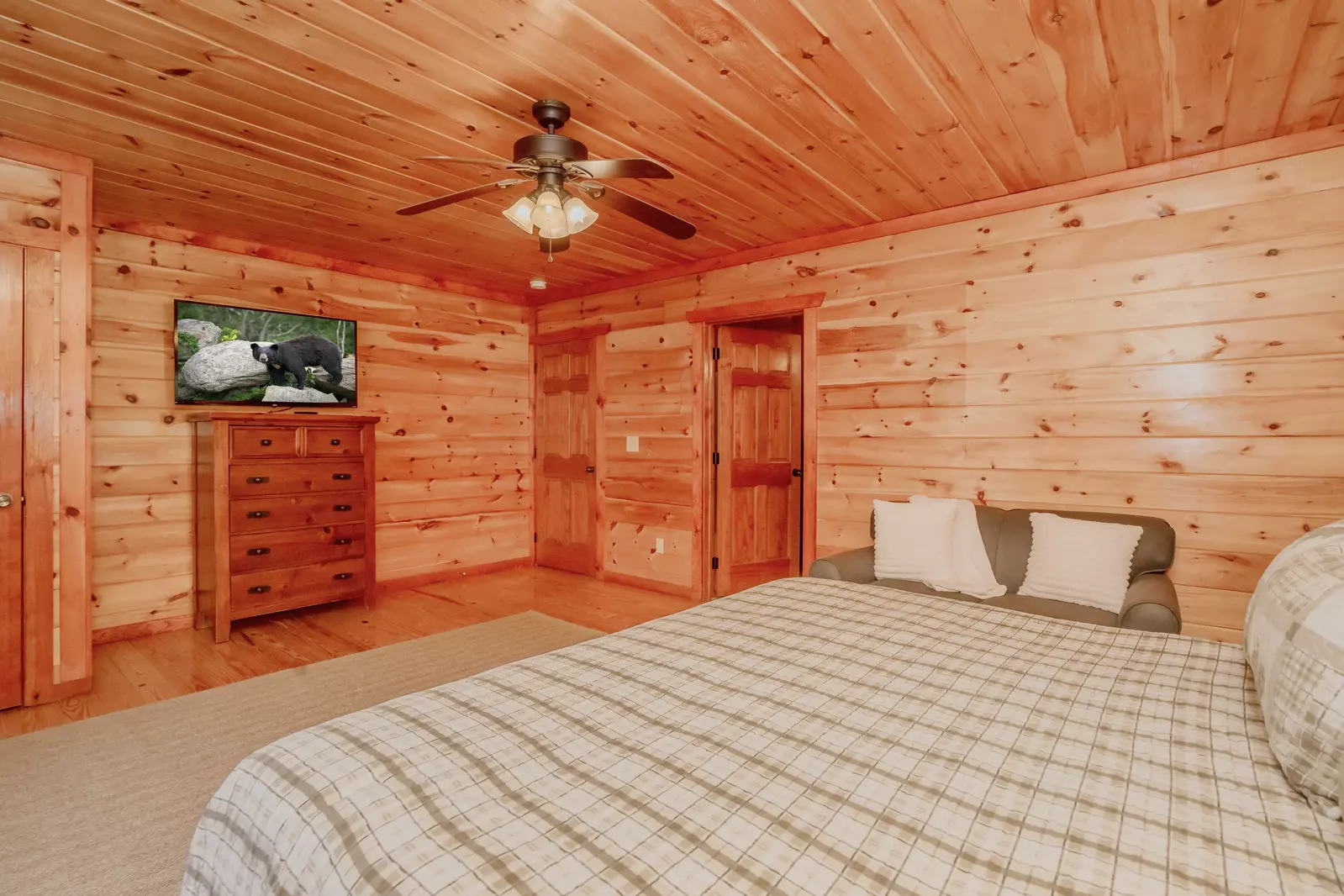 Amazing Adventure Lodge