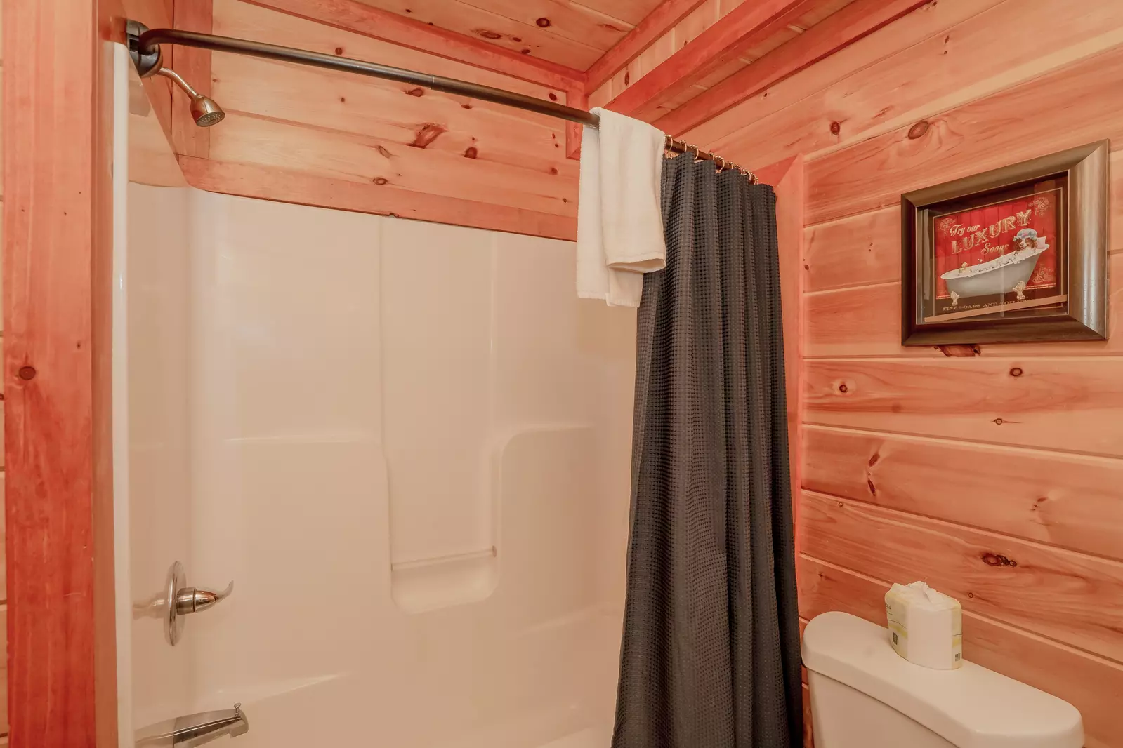 Amazing Adventure Lodge