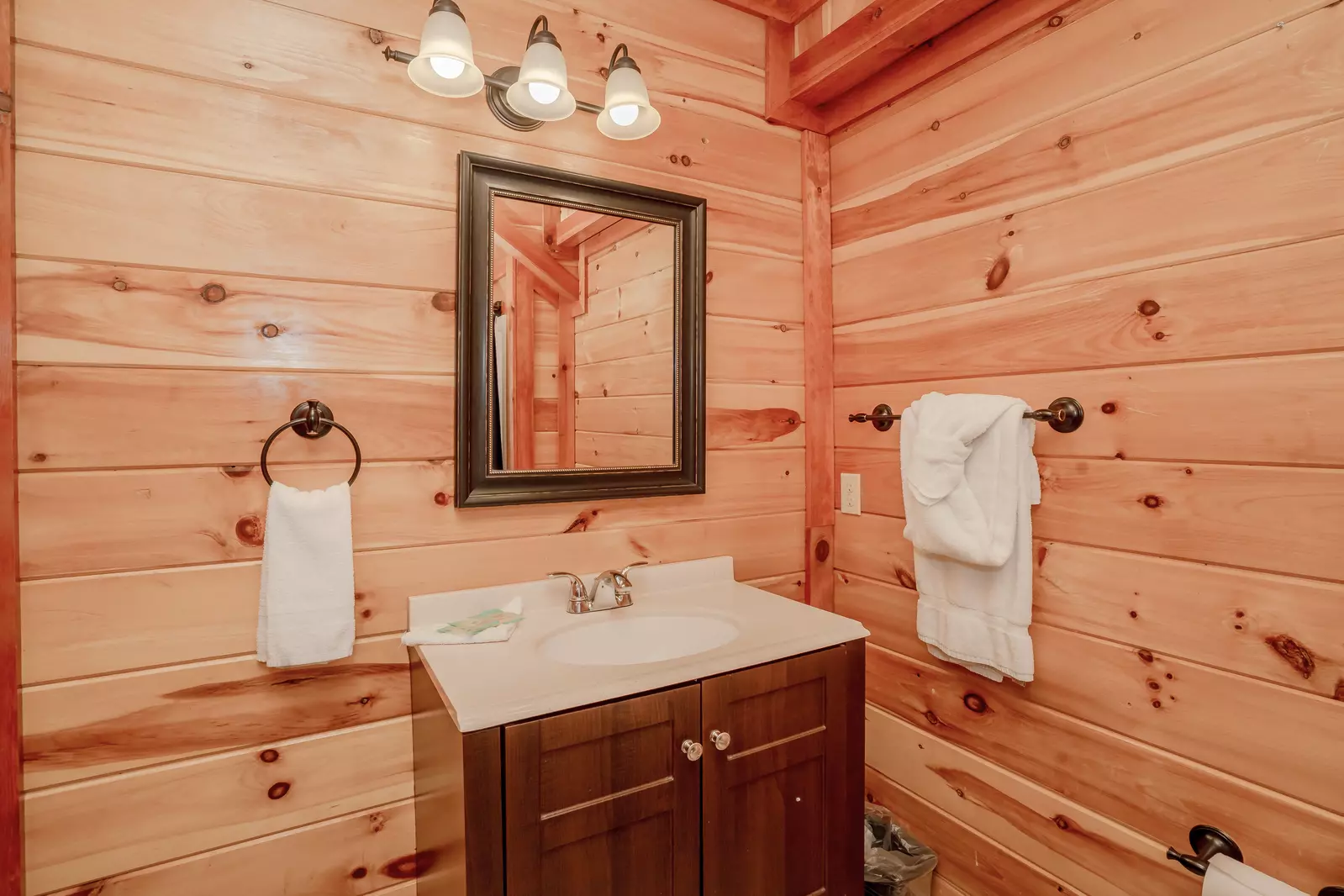 Amazing Adventure Lodge