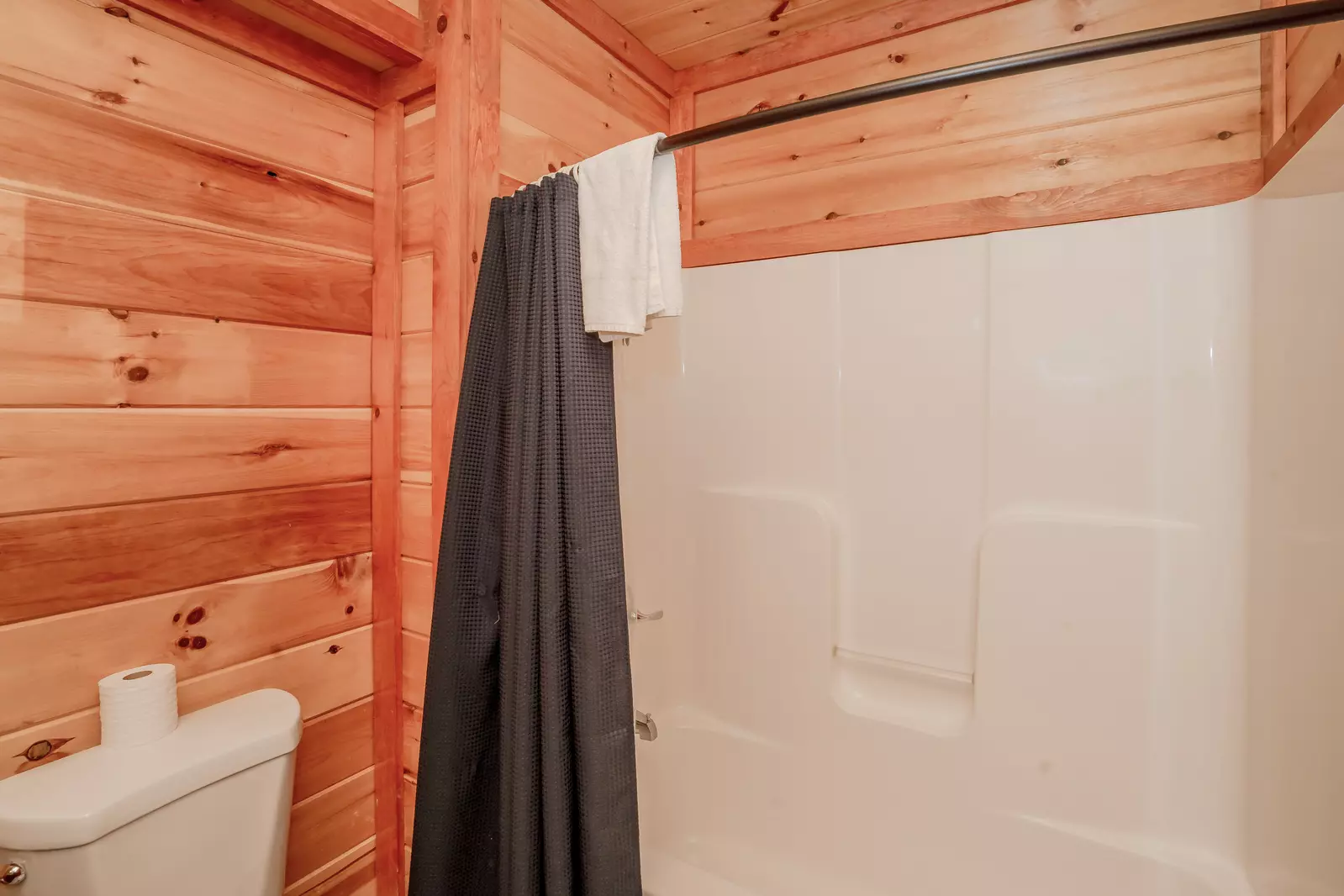 Amazing Adventure Lodge