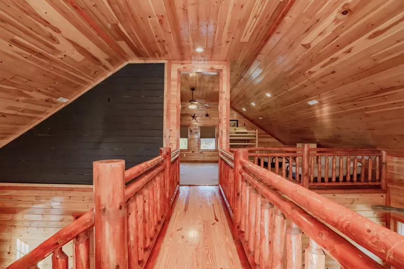 Amazing Adventure Lodge