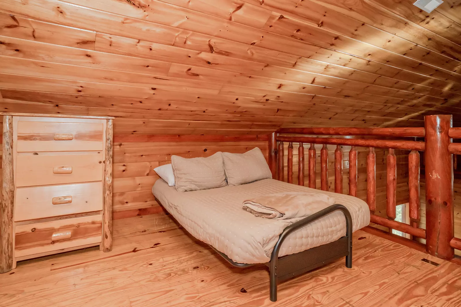 Amazing Adventure Lodge