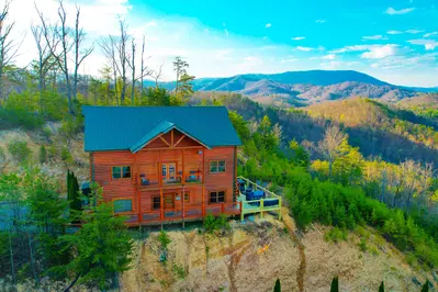 Amazing Adventure Lodge