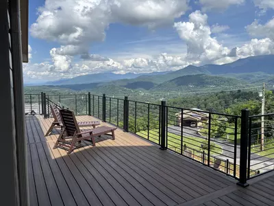 A Gatlinburg Mountain Top Splash