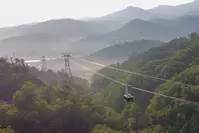 ober mountain tram over trees
