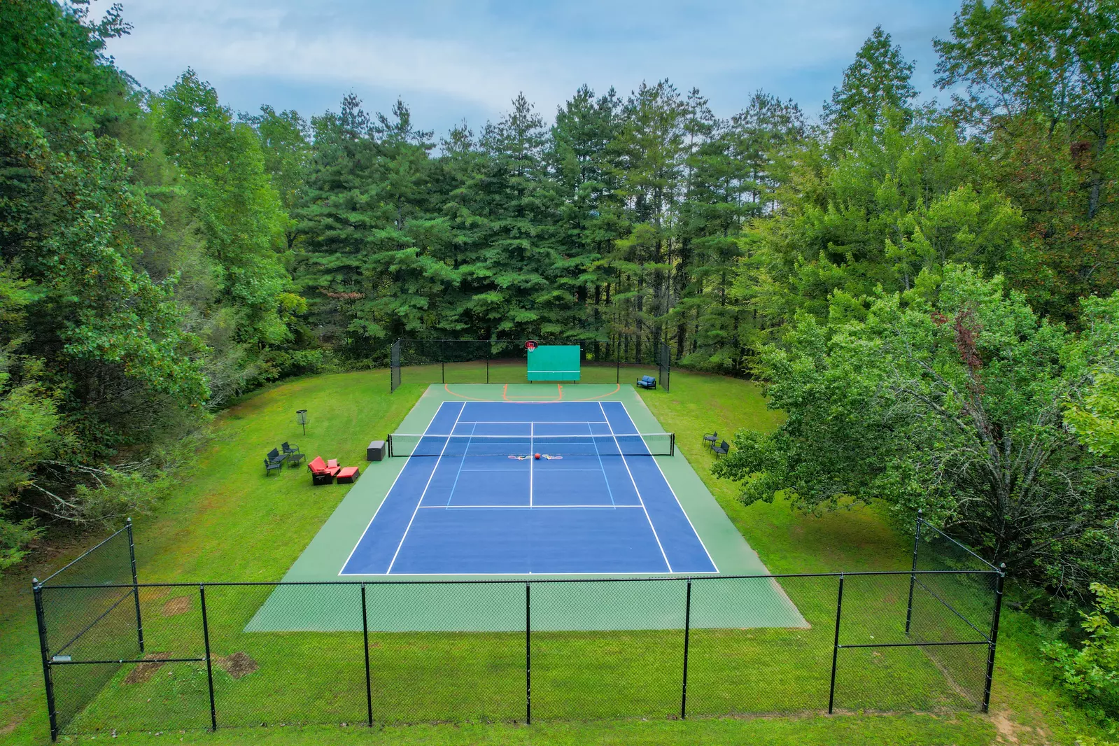 The Manor @ Smoky Mountains Estate