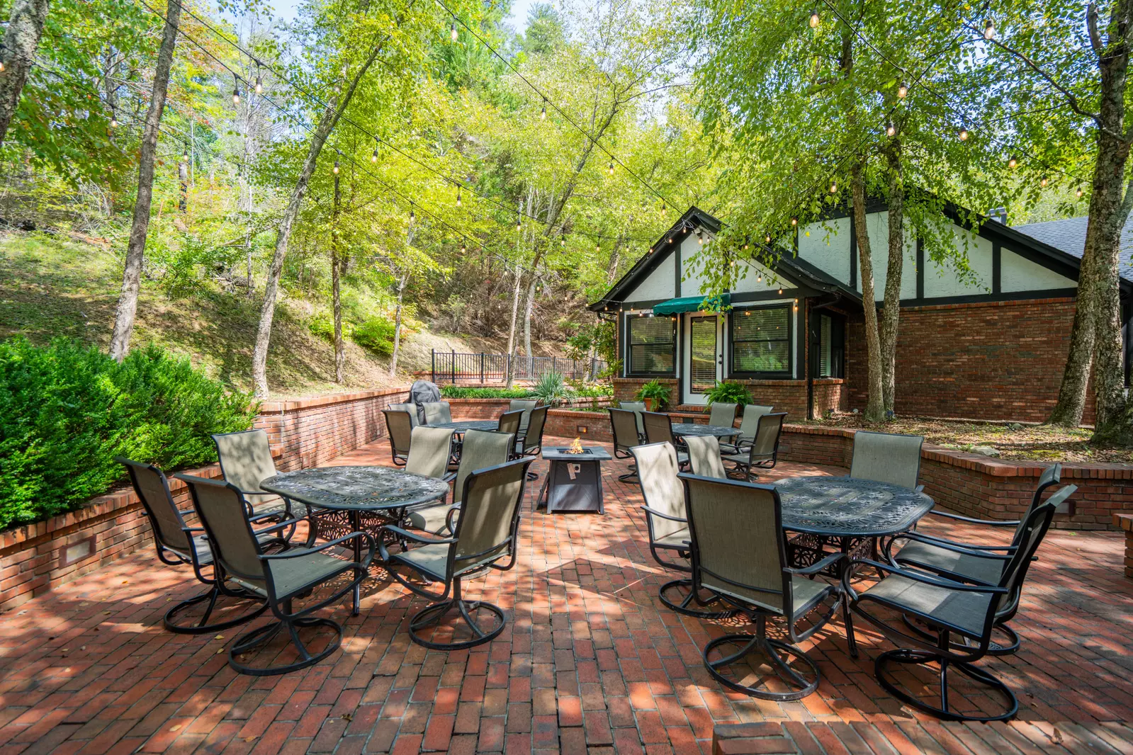 The Manor @ Smoky Mountains Estate