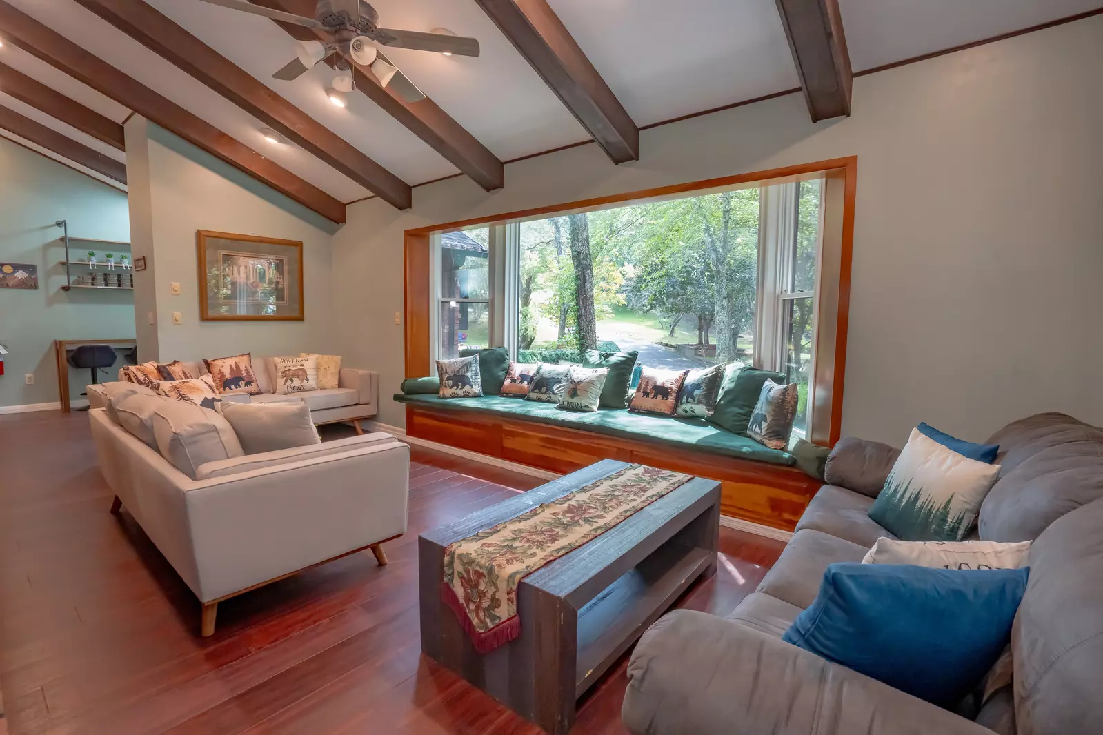 The Manor @ Smoky Mountains Estate