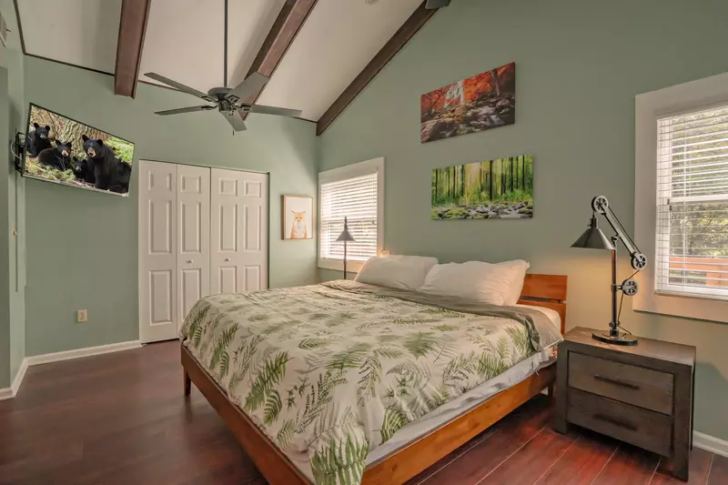 The Manor @ Smoky Mountains Estate