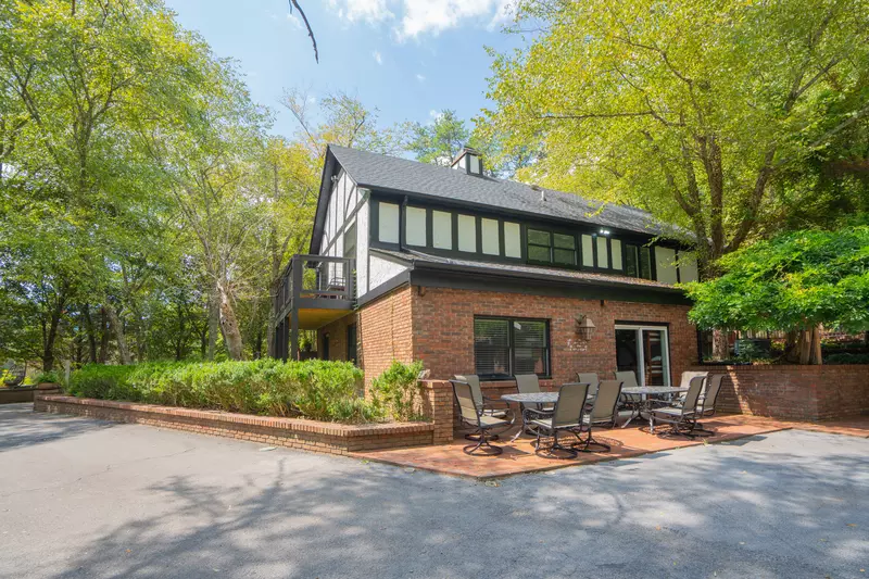 The Manor @ Smoky Mountains Estate