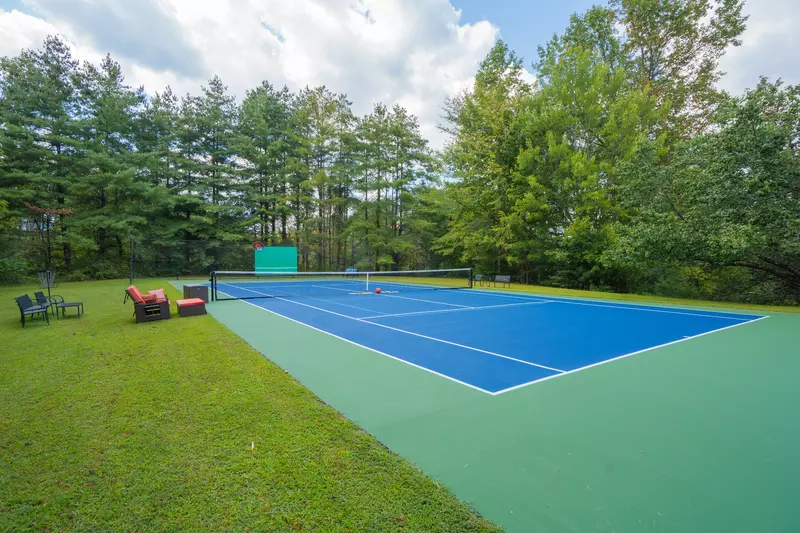 The Manor @ Smoky Mountains Estate