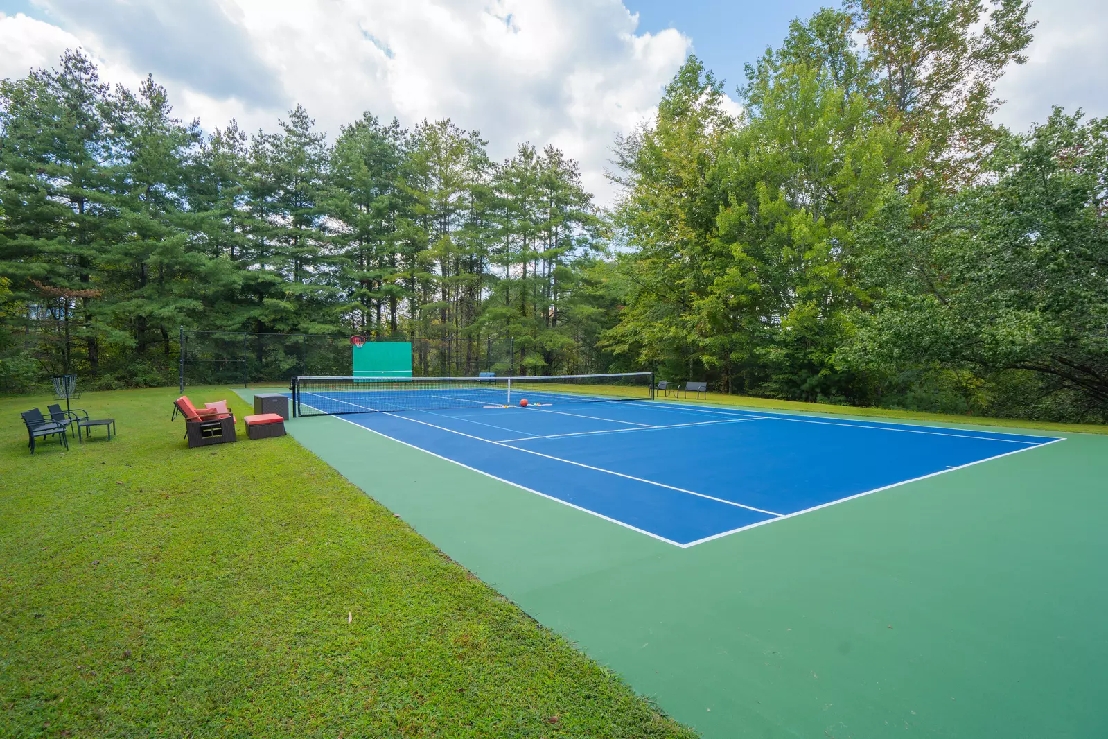 The Manor @ Smoky Mountains Estate