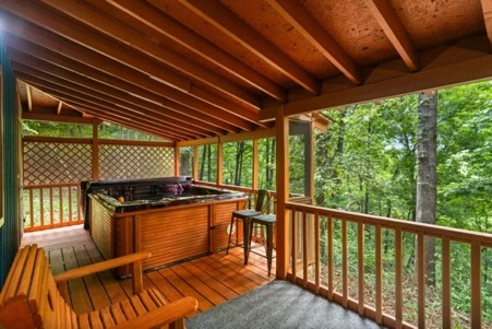 Dogwood Hideaway