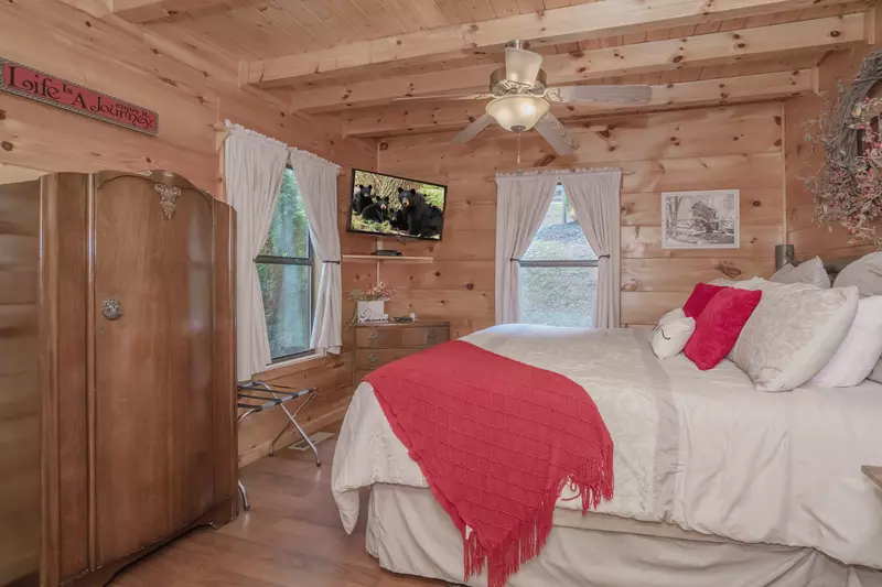 Forest View Hideaway