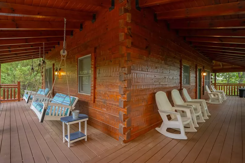 Keaton's Star Spangled Cabin