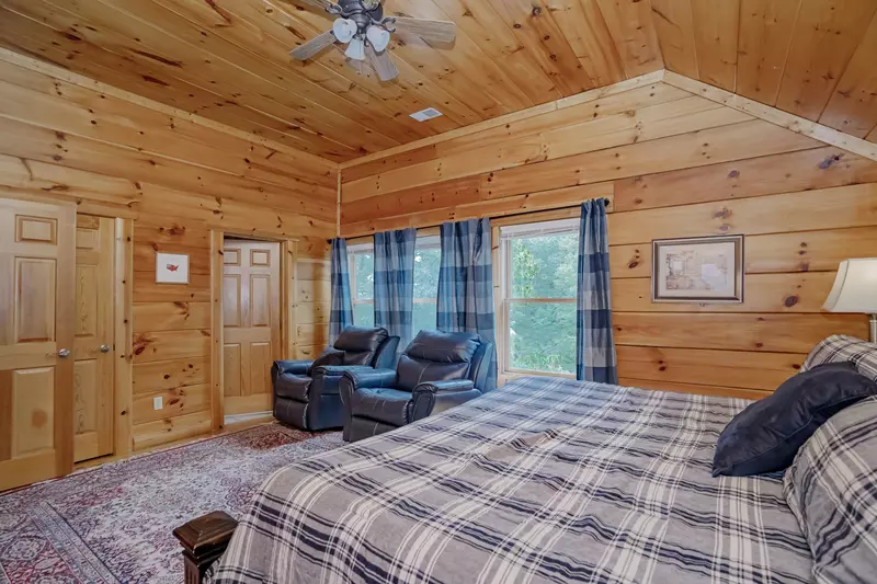 Keaton's Star Spangled Cabin