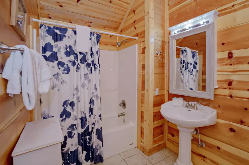 Keaton's Star Spangled Cabin