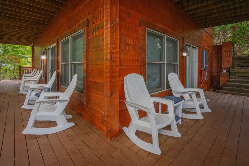 Keaton's Star Spangled Cabin