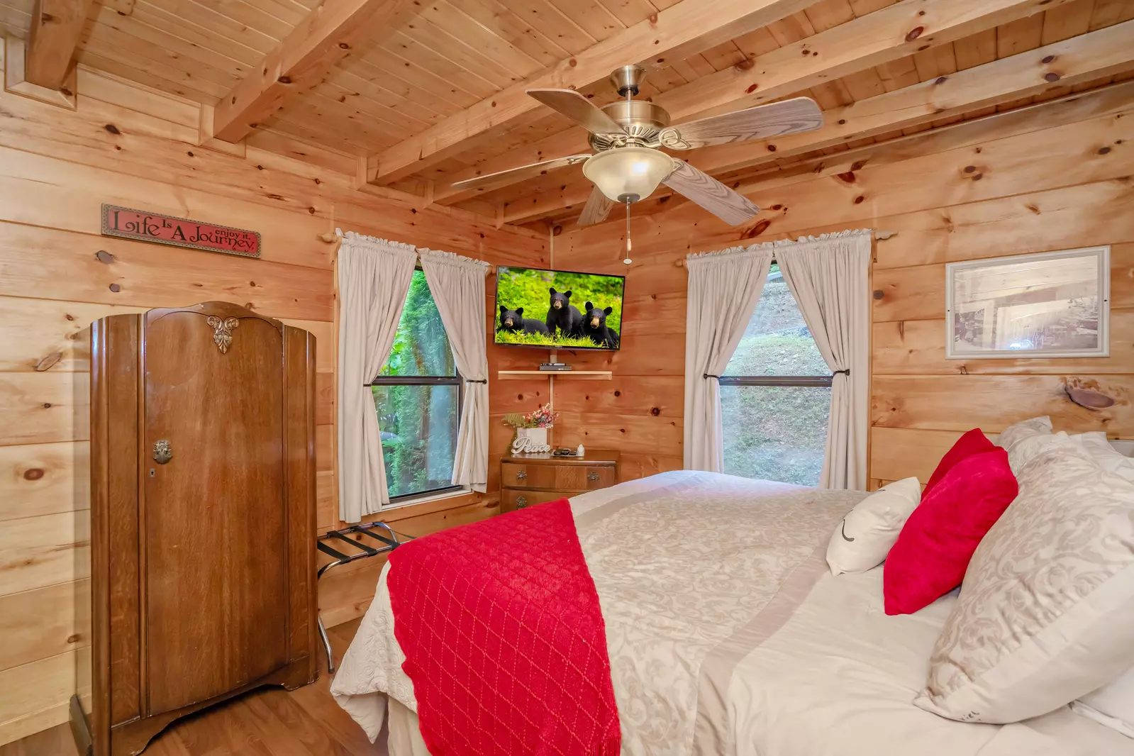 Forest View Hideaway