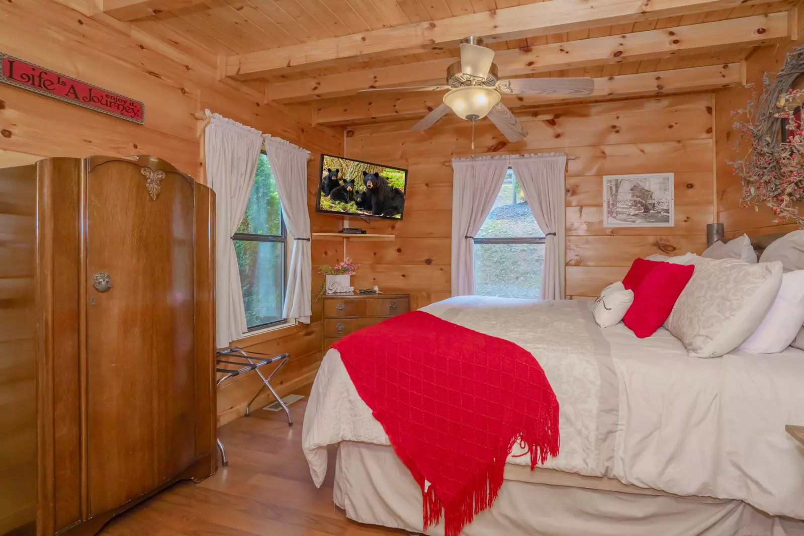 Forest View Hideaway