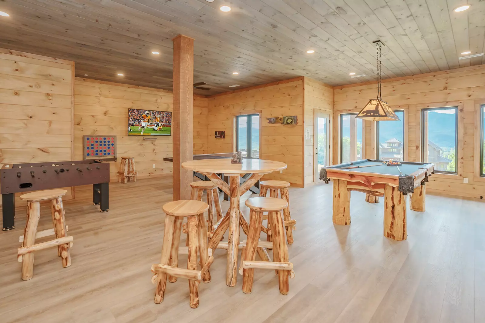 A Gatlinburg Mountain Top Splash