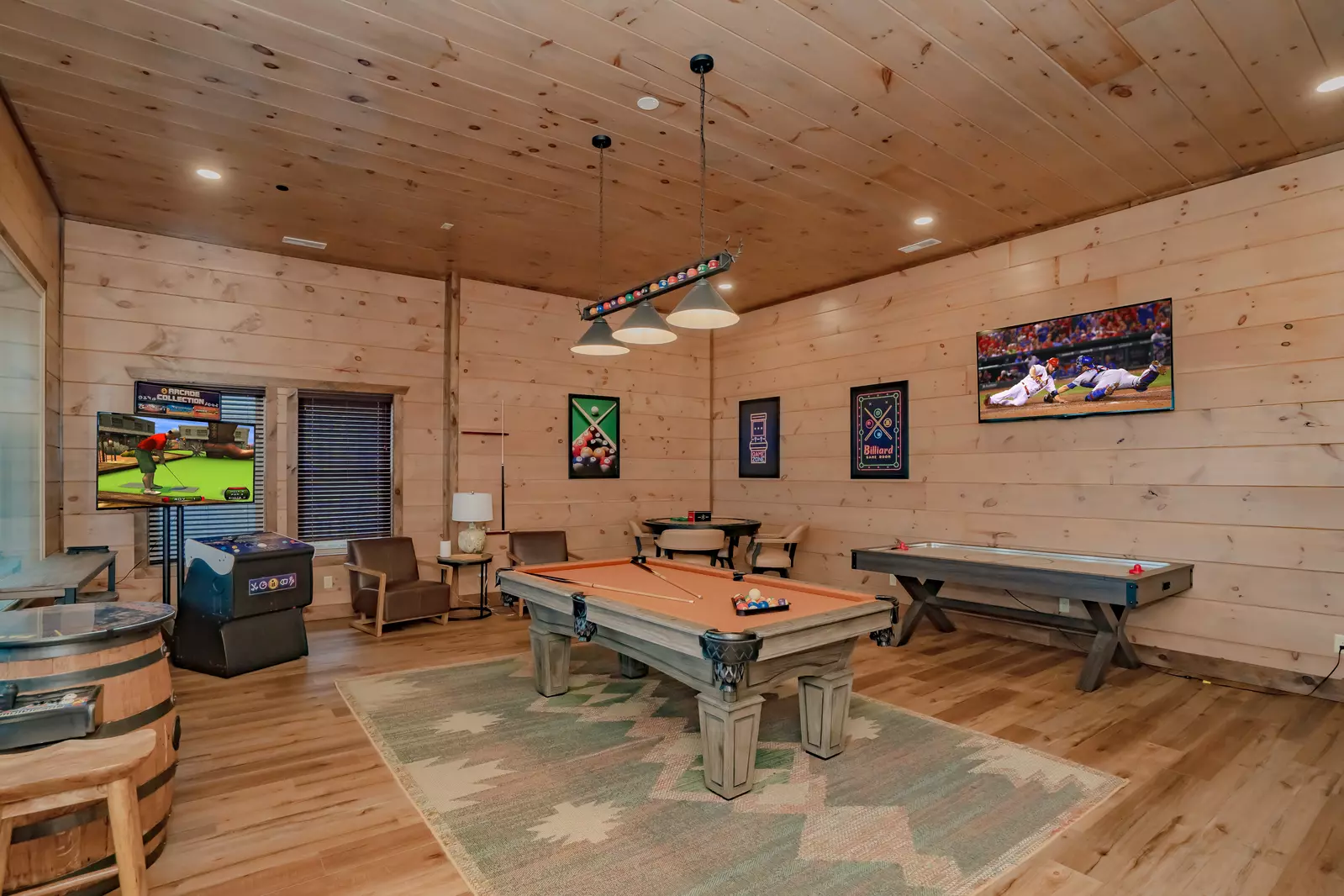 RoofTop Summit Lodge