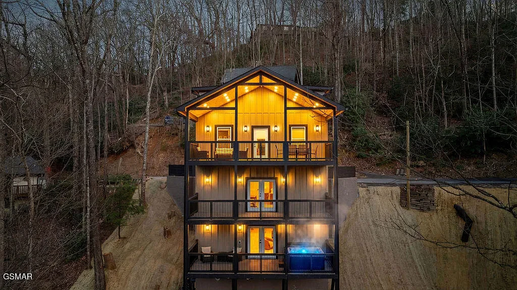 Legacy Lodge