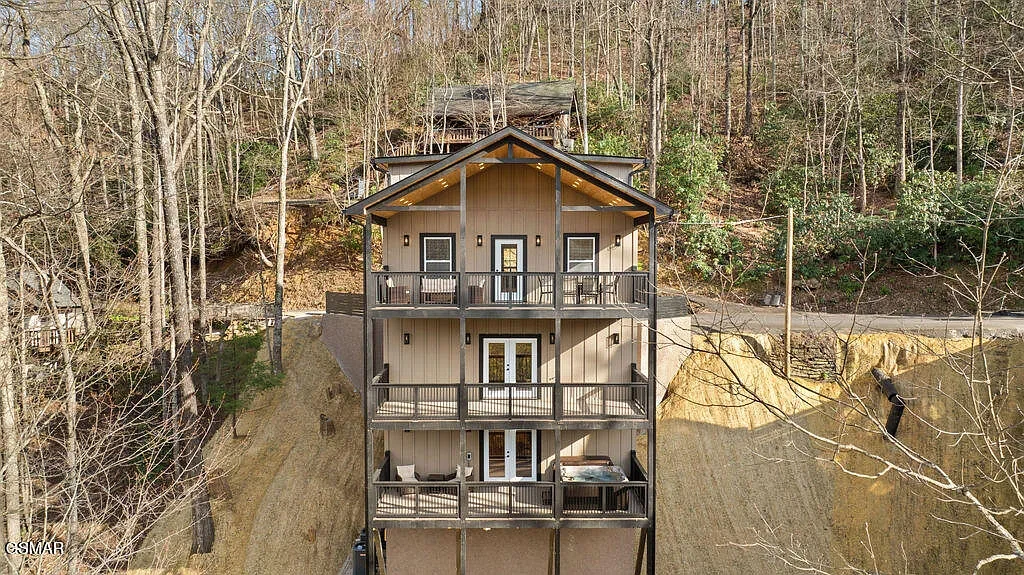 Legacy Lodge