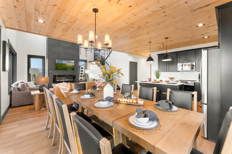 Wild Lodge