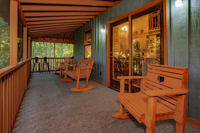 Dogwood Hideaway